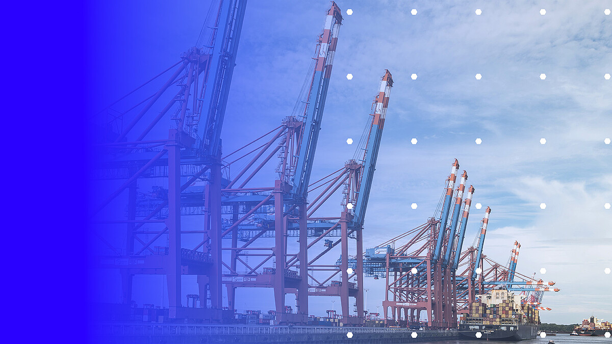 all about ports keyvisual Container cranes at the harbour under a blue sky, left half of the image with blue colour gradient and white dots.